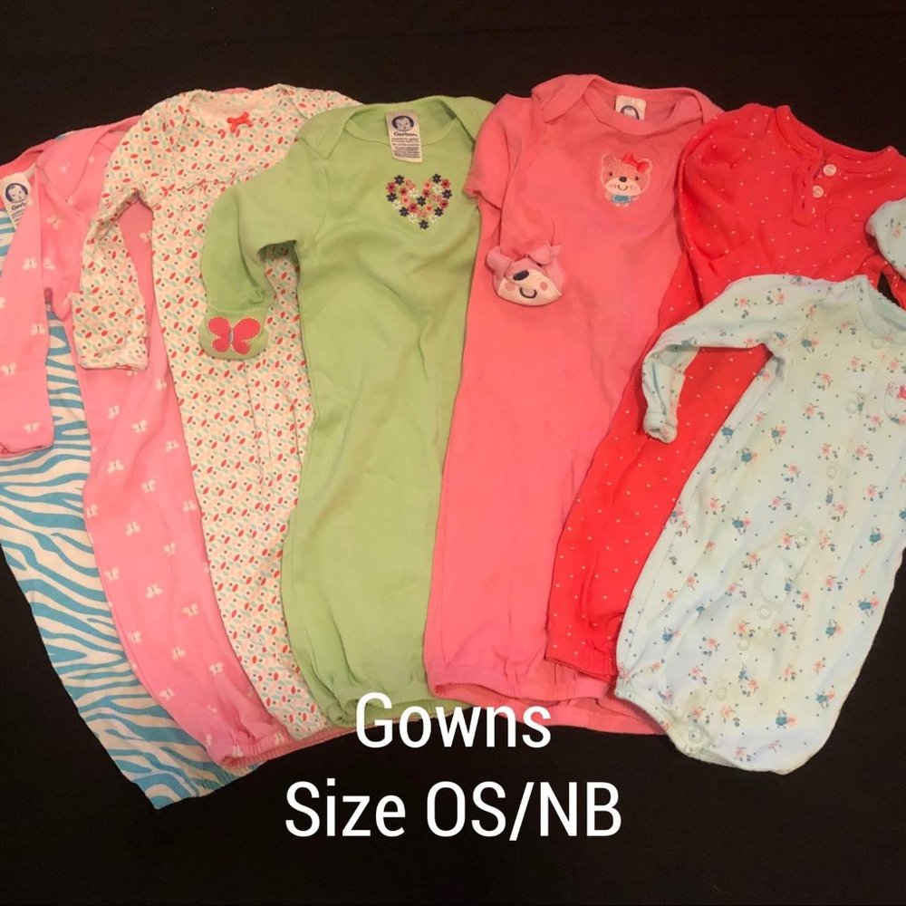 NB/0-3M Gowns & Sleepers